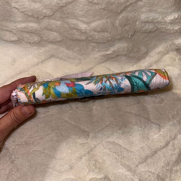 Vera Bradley Campus Double ID Turnlock Wallet Signature Cotton Quilted Wallet - Picture 6 of 12